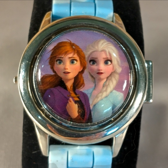 Disney Frozen - Princess Elsa and Anna - Spinning Face - Digital Watch - Picture 3 of 11